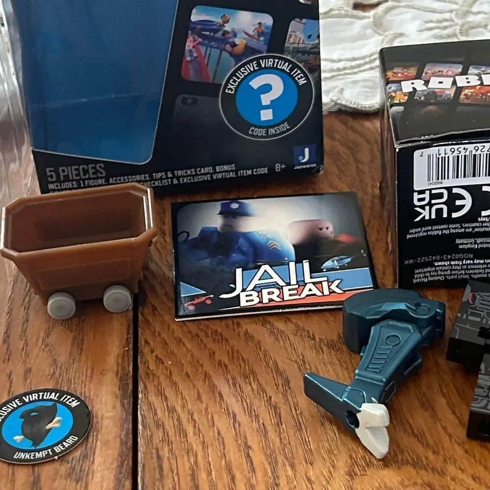 Roblox Jailbreak The Golden Collector Series 3 includes Mystery Figure